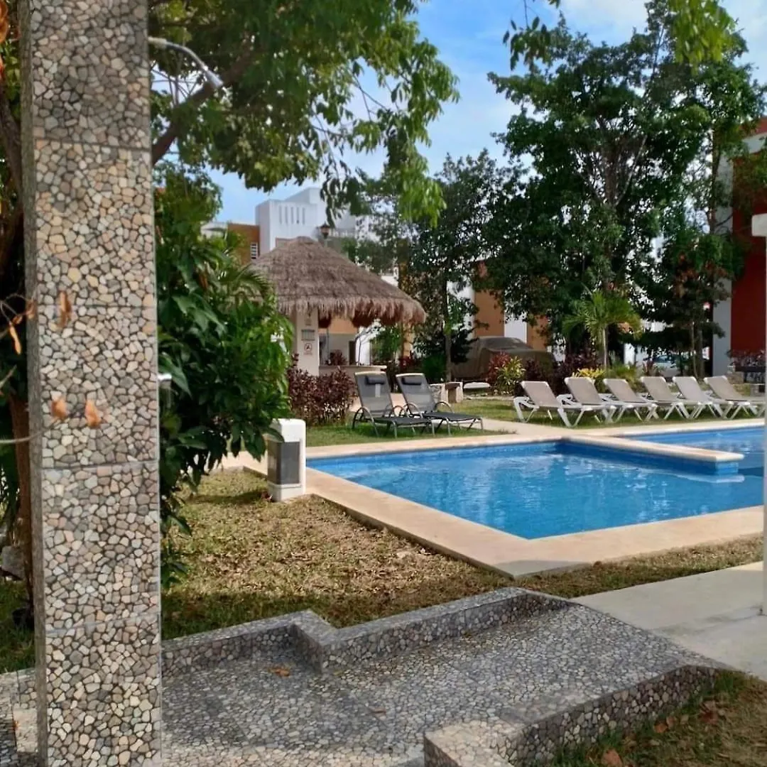 Manga Rosa Cancun Apartment